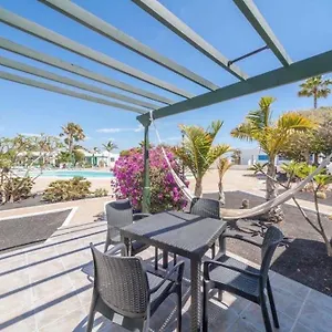 Bandama 14! 2 Bedroom Newly Renovated Bungalow, Pocillos, Puerto Del Carmen. Holiday home Puerto del Carmen (Lanzarote)